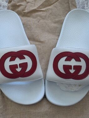 Gucci White Leather Slide Sandals with Red Double-G Logo